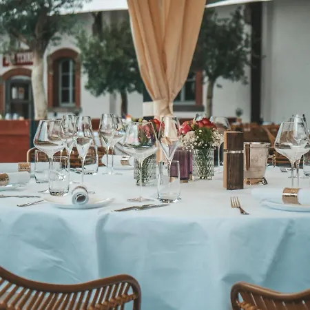 Gutshof מלון הרבורן